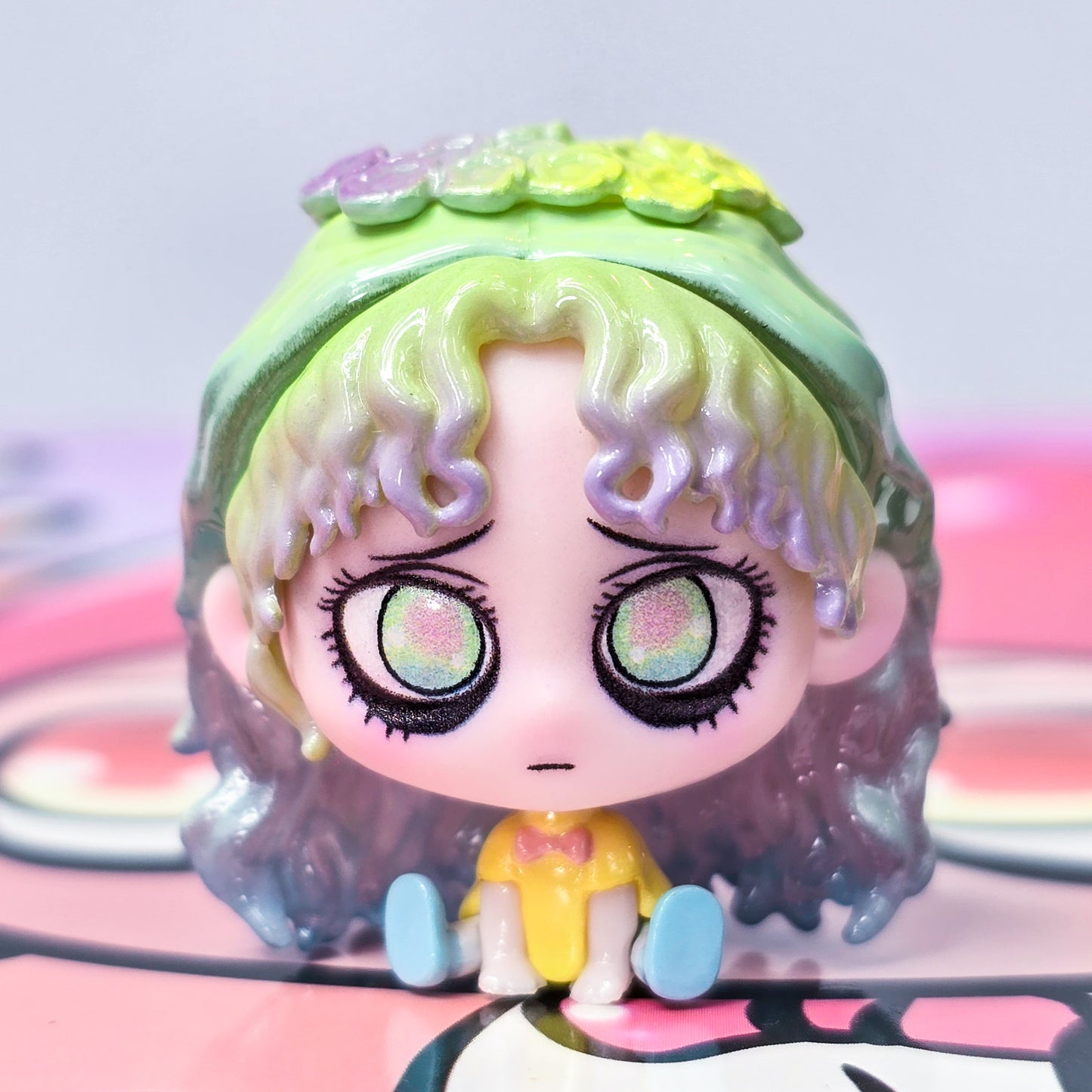 Kiki Sitting in a Row Mini Blind Bag Confirmed Style