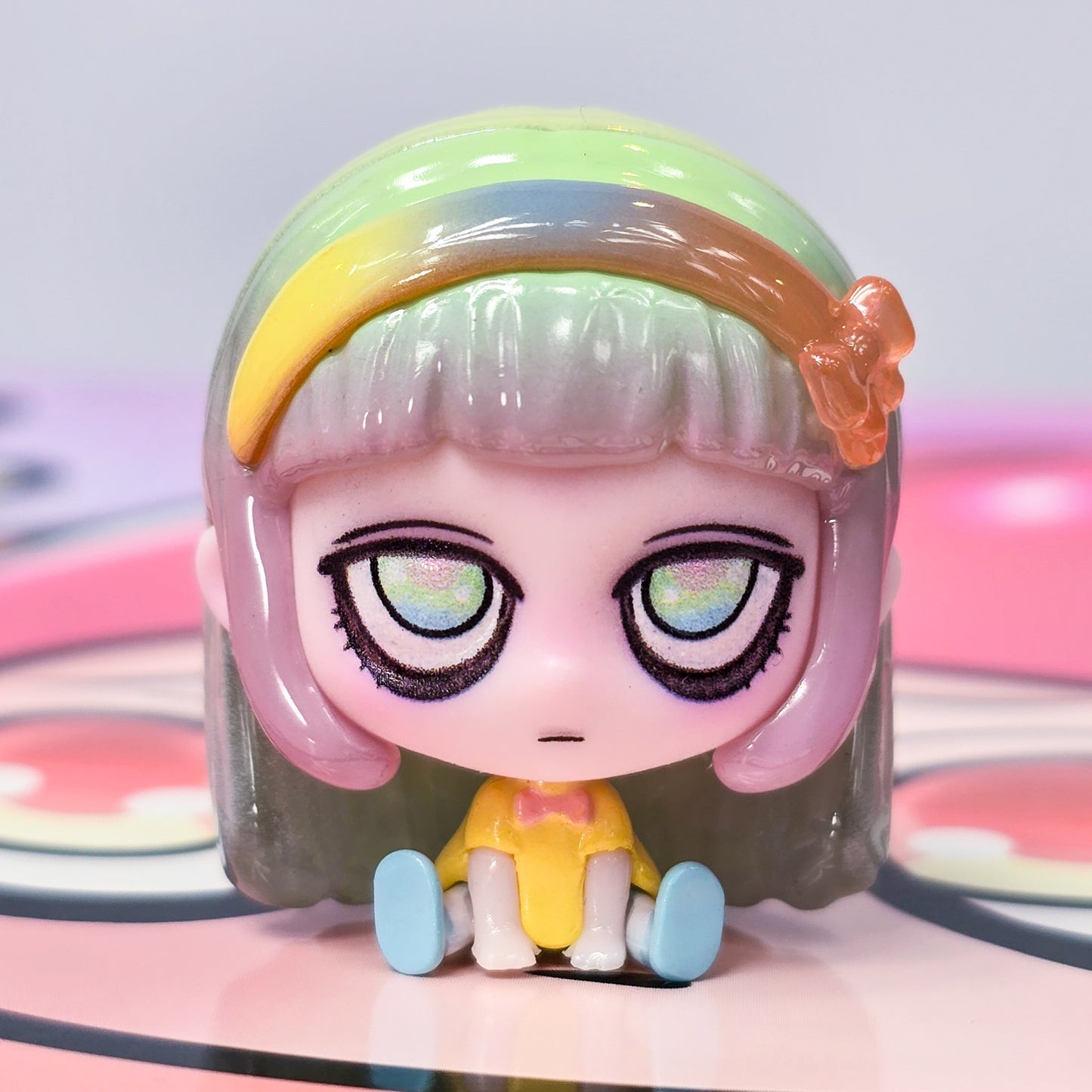 Kiki Sitting in a Row Mini Blind Bag Confirmed Style