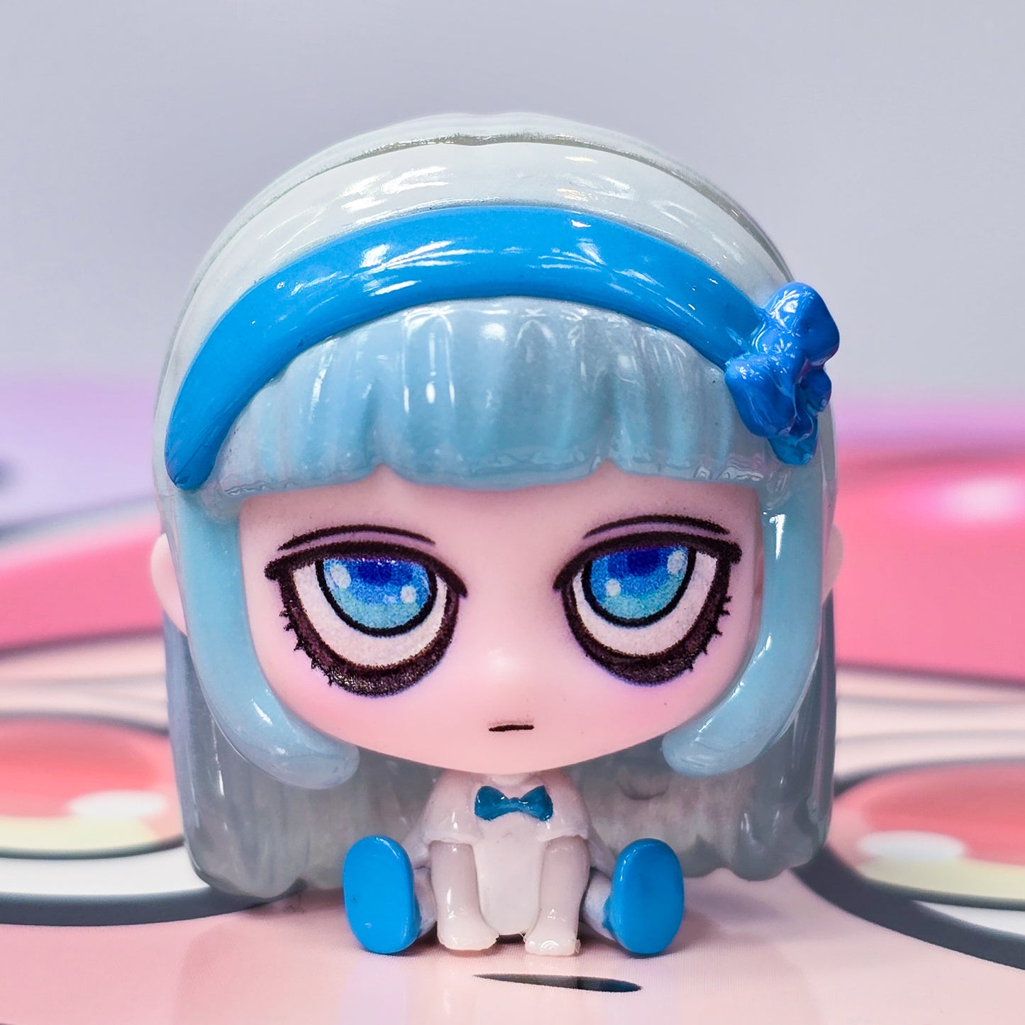 Kiki Sitting in a Row Mini Blind Bag Confirmed Style