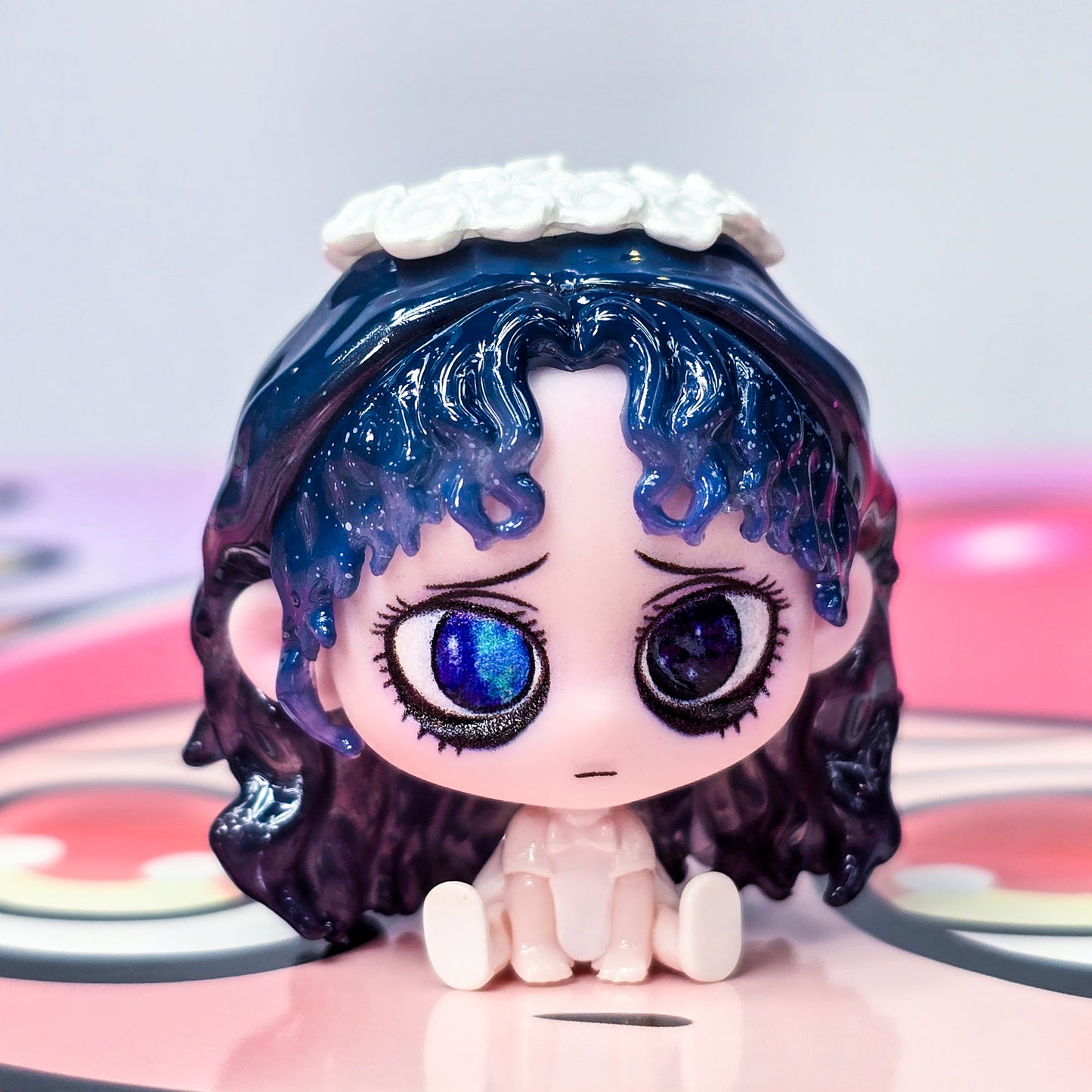 Kiki Sitting in a Row Mini Blind Bag Confirmed Style