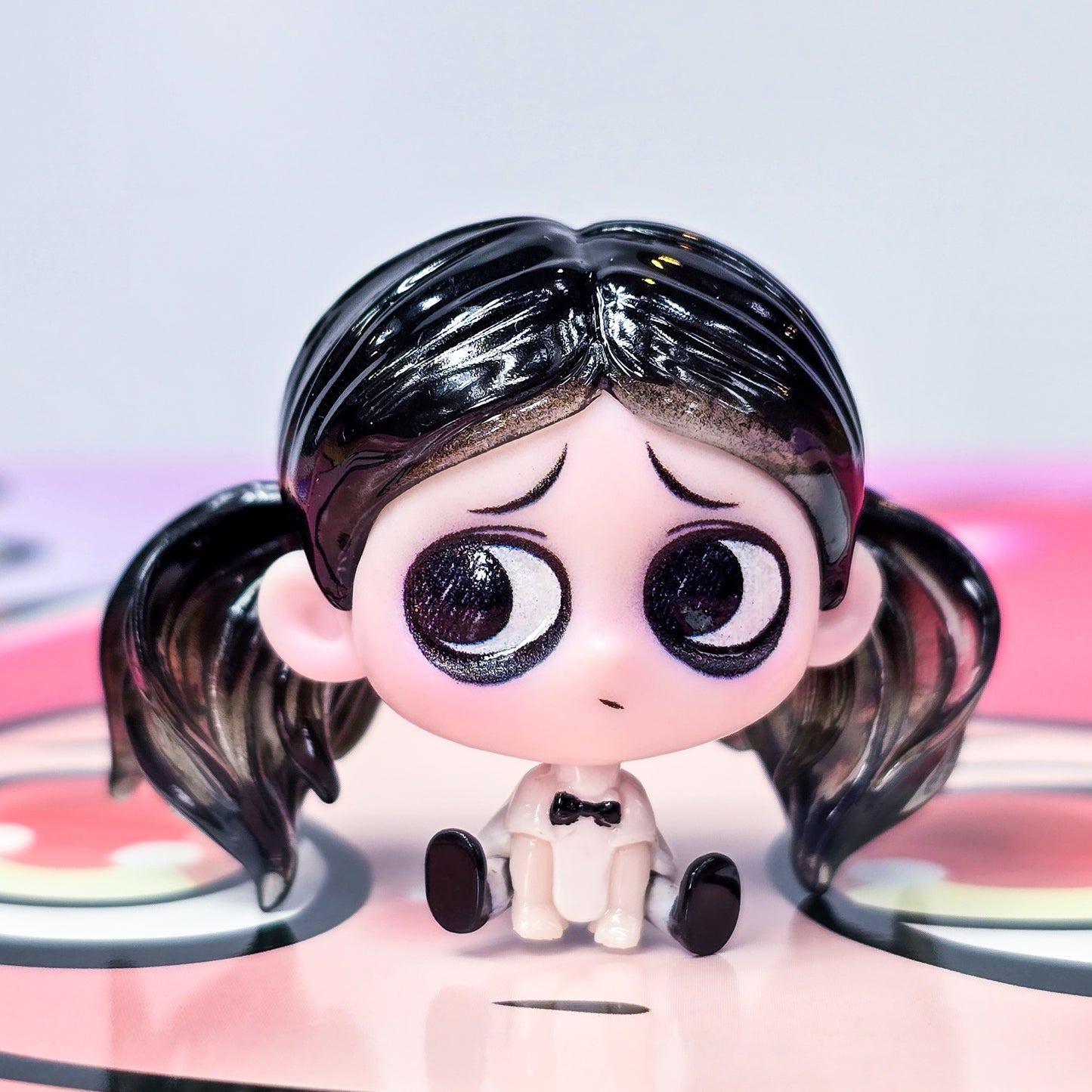 Kiki Sitting in a Row Mini Blind Bag Confirmed Style