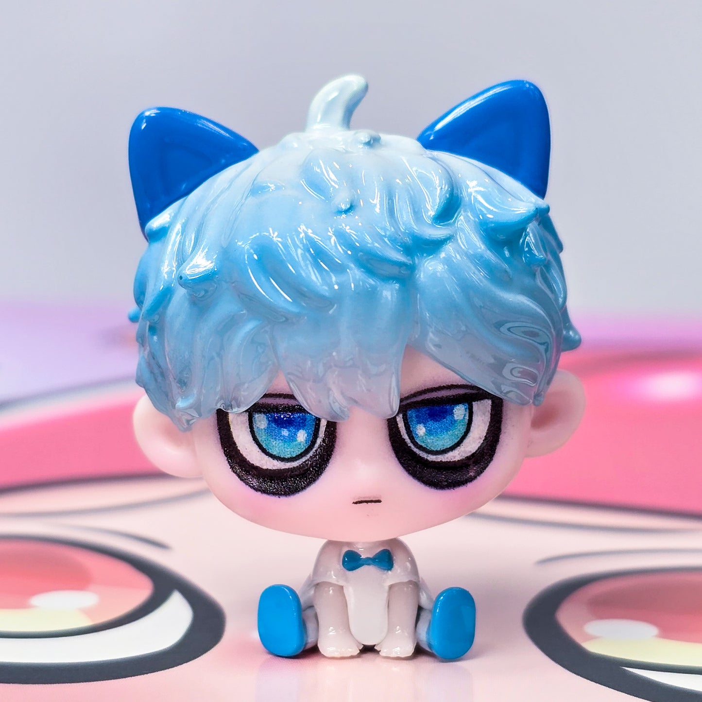 Kiki Sitting in a Row Mini Blind Bag Confirmed Style